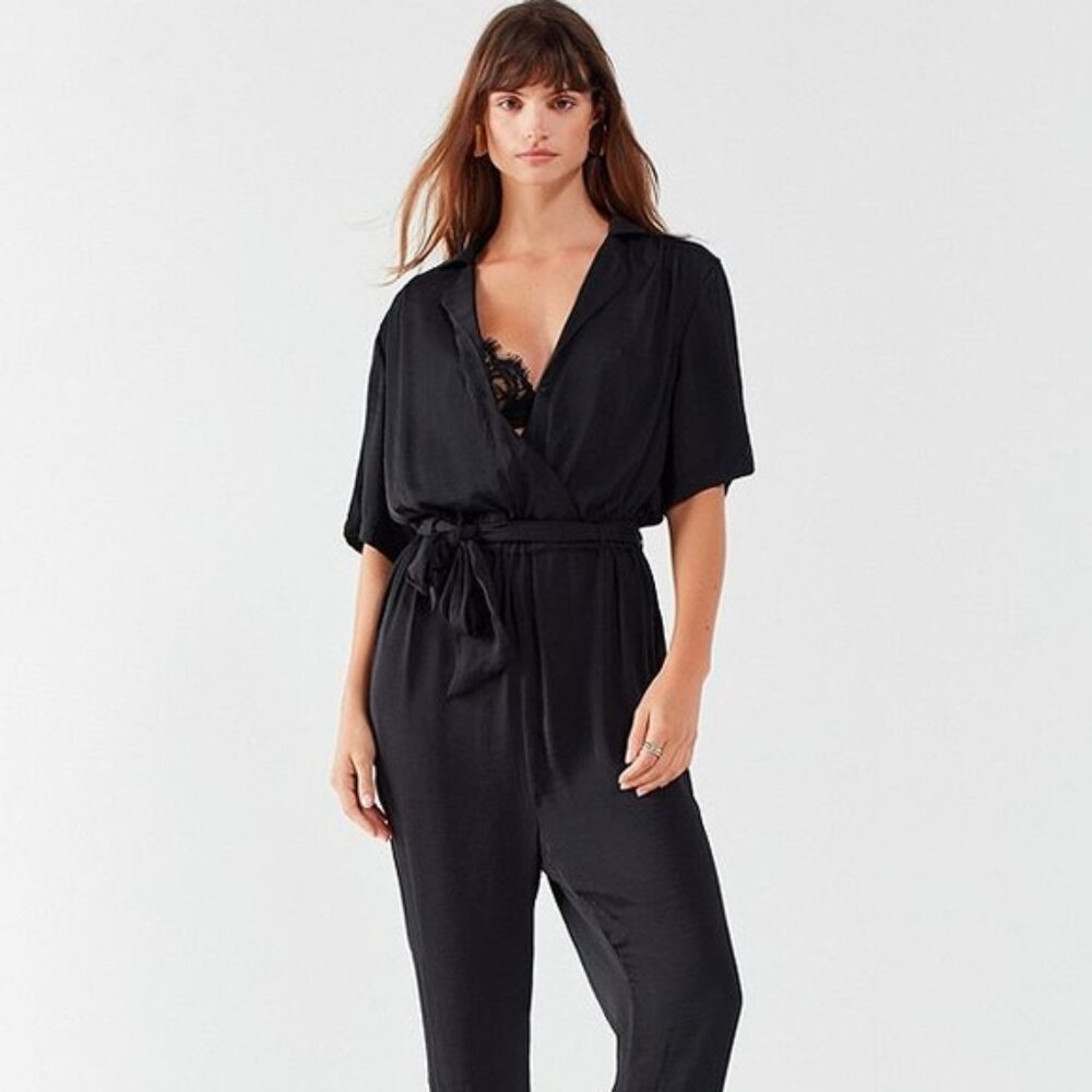 NWT Urban Outfitters collared short sleeve jumpsuit in black